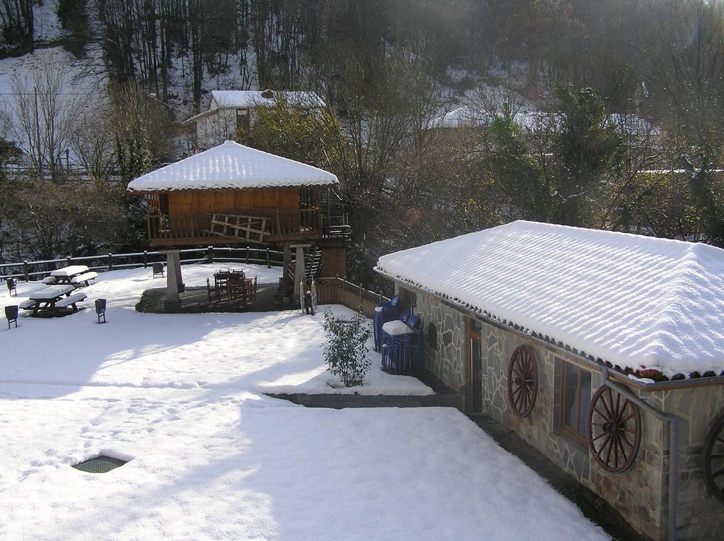 Hotel Santa Cristina 波拉·德莱纳 外观 照片